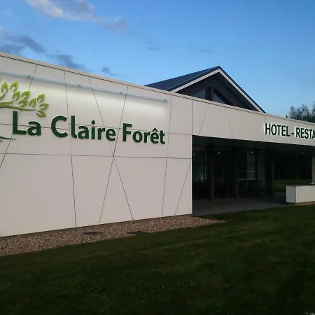 Hotel - Restaurant La Claire Foret Morhange Buitenkant foto