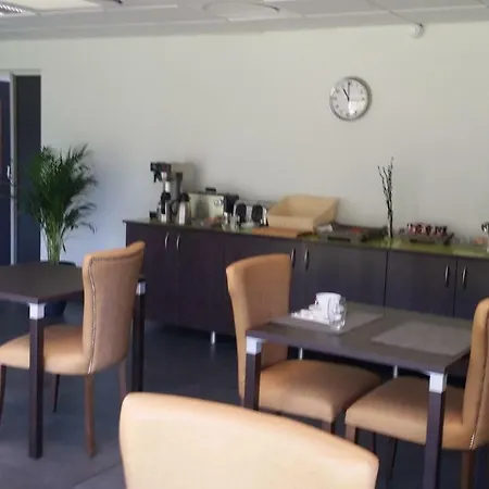 Hotel - Restaurant La Claire Foret Morhange Buitenkant foto